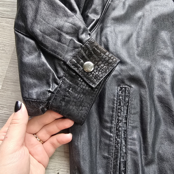 Men's Black Leather Jacket - Picture 6 of 13